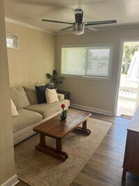 Building Photo - 1 Bedroom across from Ocean