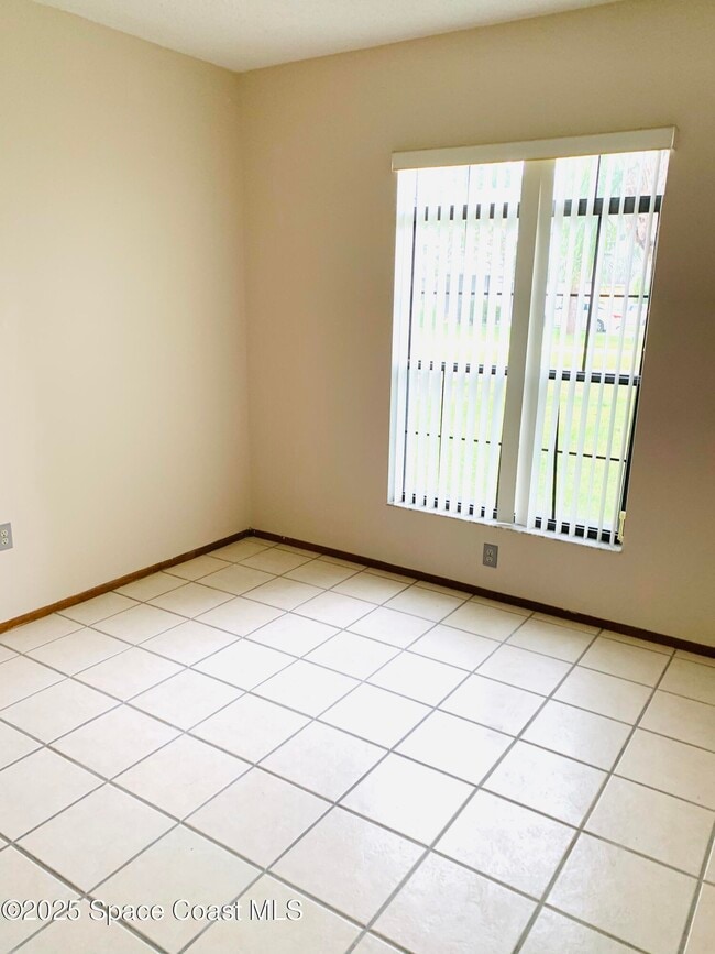 Building Photo - 1524 Clover Cir