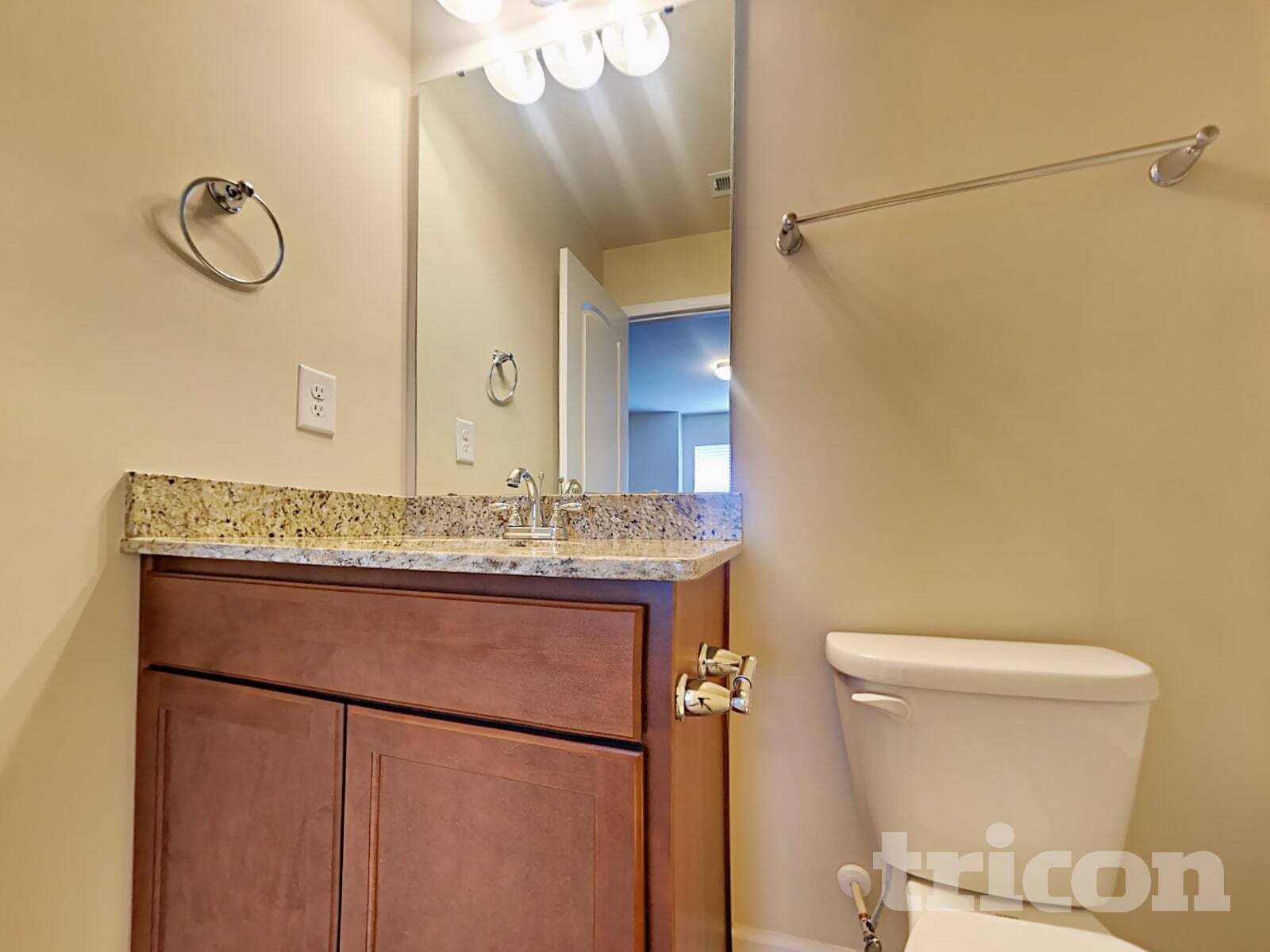 Building Photo - 2046 Aragon Lane