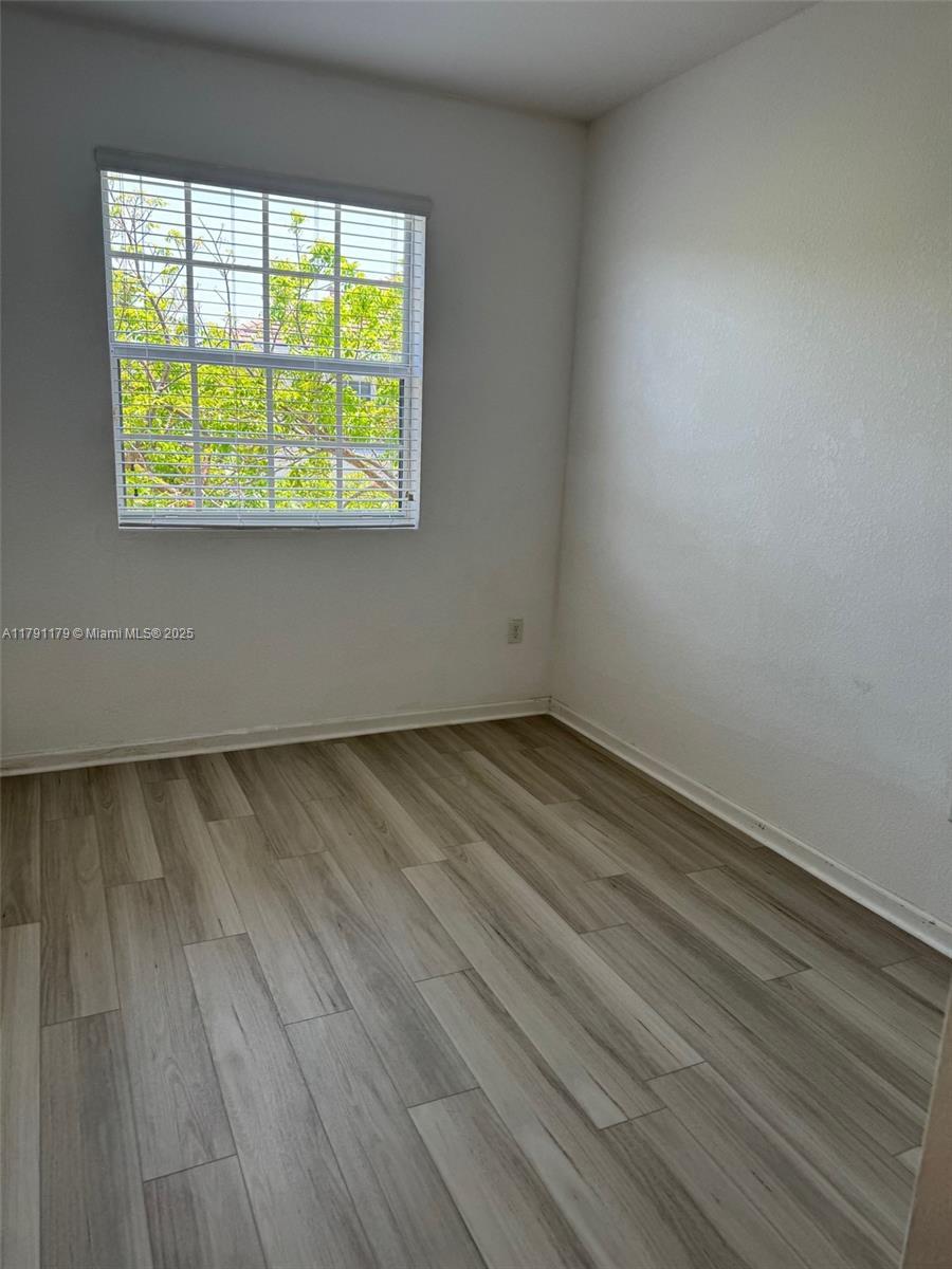 Building Photo - 283 SW 7th Ct