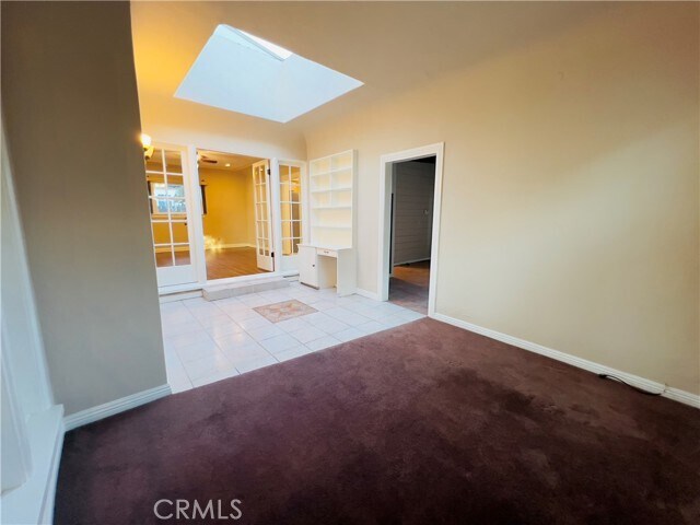 Building Photo - 656 W 117th St