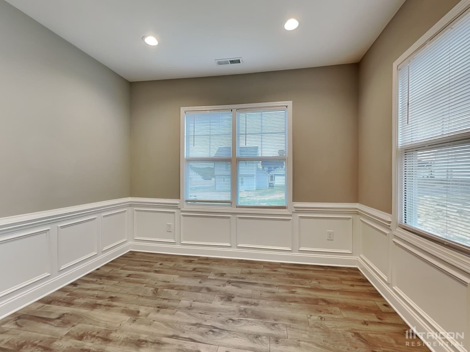 Building Photo - 135 Carissa Dr