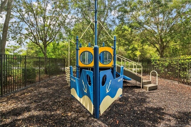 Building Photo - 9512 SW Merlin Ct