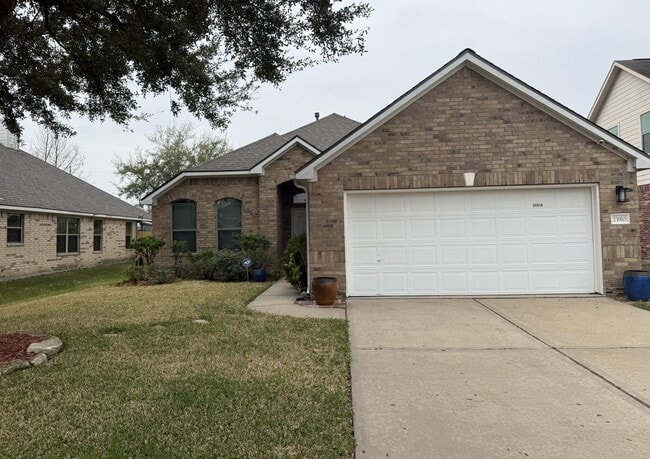 Building Photo - 23910 Fairport Harbor Ln