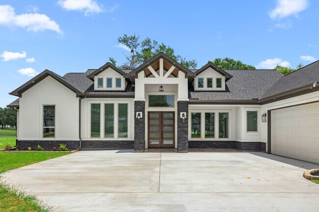 Building Photo - 210 Birdie Dr
