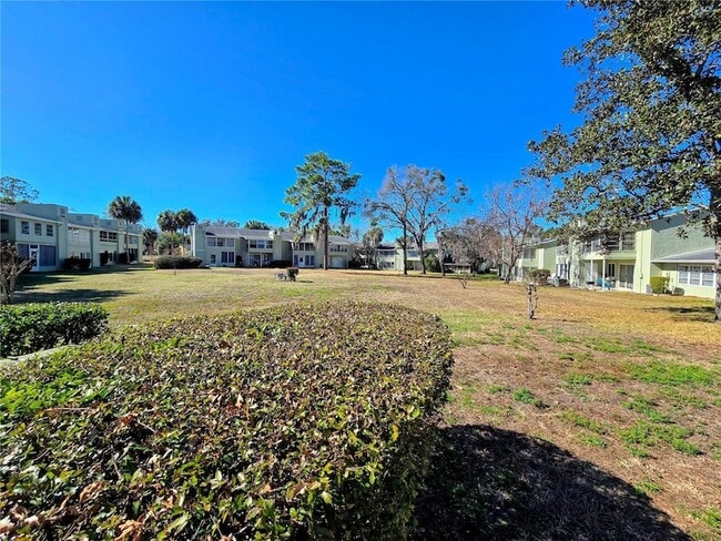 Building Photo - 633 Silver Pass