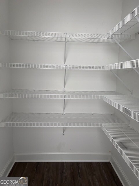 Building Photo - 1650 Albion Dr