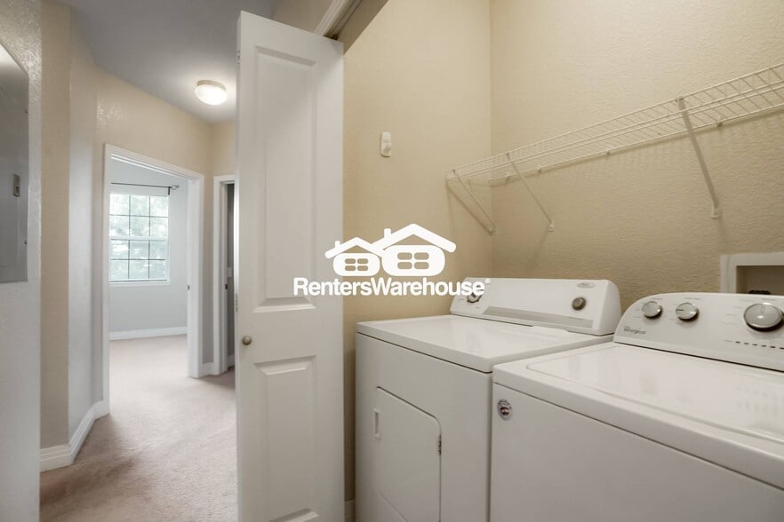 Building Photo - 199 Quebec St