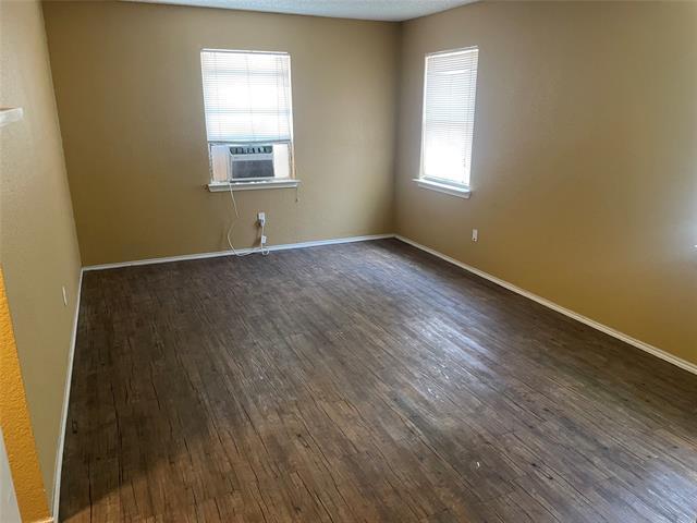 Building Photo - 908 N Zang Blvd