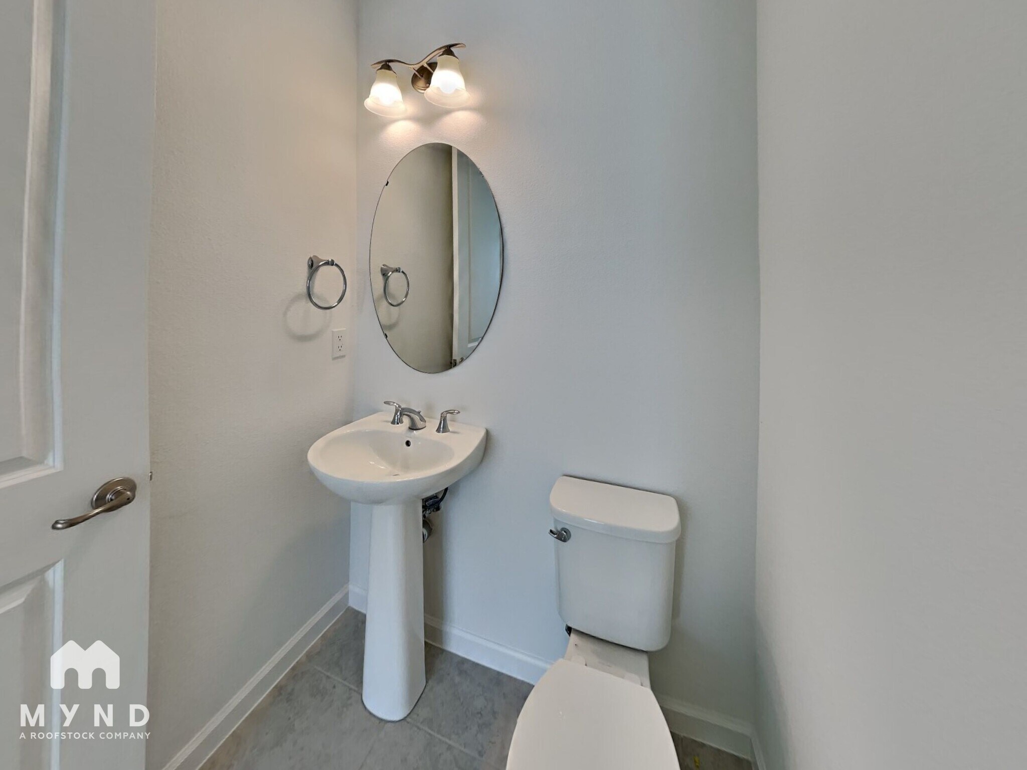 Building Photo - 2353 Brix St