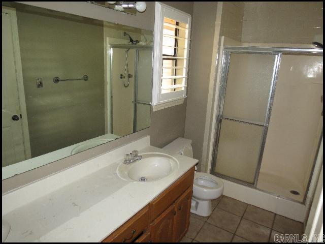 Building Photo - 504 Shadow Ridge Dr