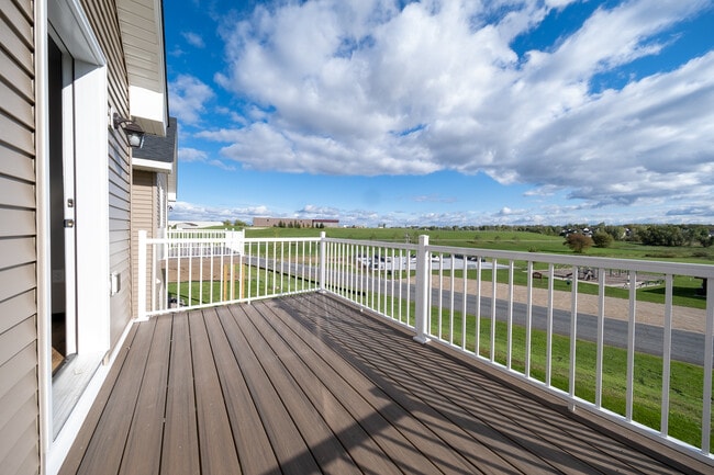 Building Photo - 669 4th Cir Dr SW