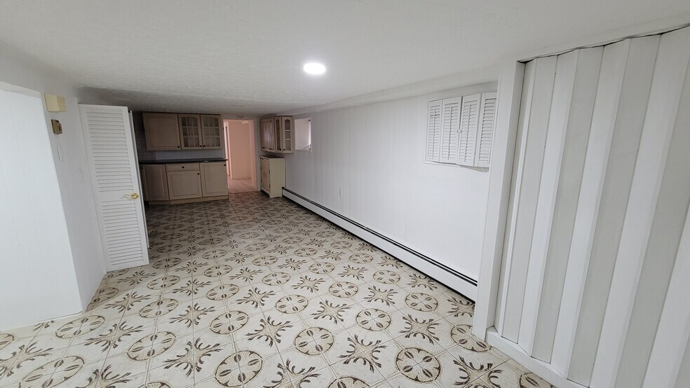 Building Photo - 768 Florence Pl