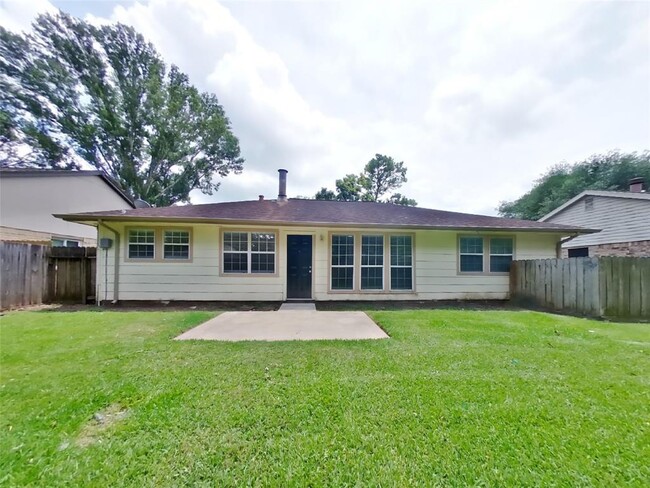 Building Photo - 2824 Sugar Wood Dr