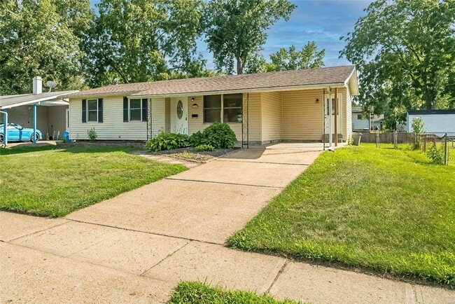 Building Photo - 1060 Kingsbrook Ln