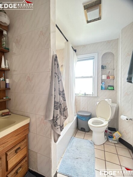 Building Photo - 115 Lanark Rd