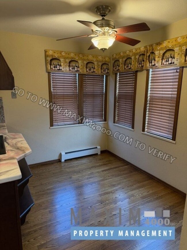 Building Photo - 3530 Ponderosa Way