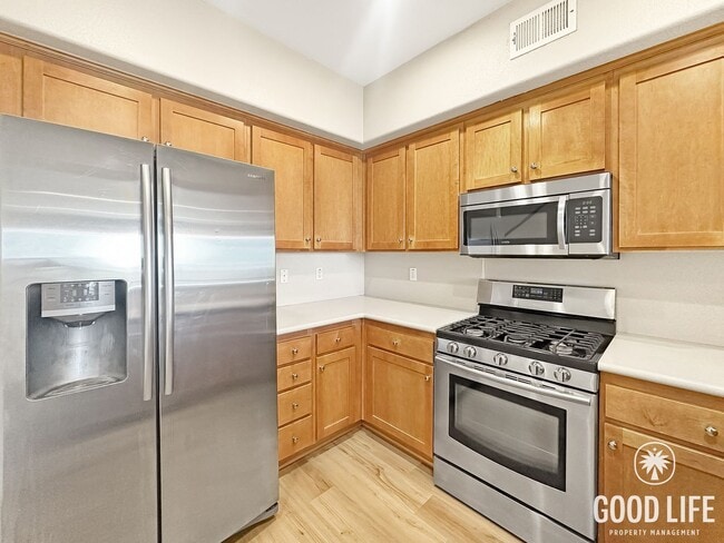 Building Photo - 3-Level 3BR Otay Ranch Home | 1,602 Sq Ft with Garage, Balcony & Gated Community