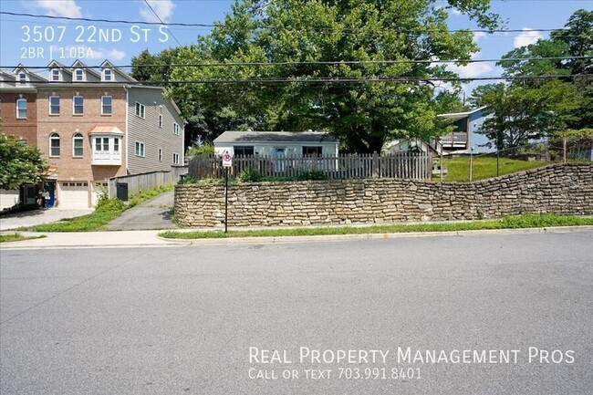 Building Photo - 3507 22nd St S