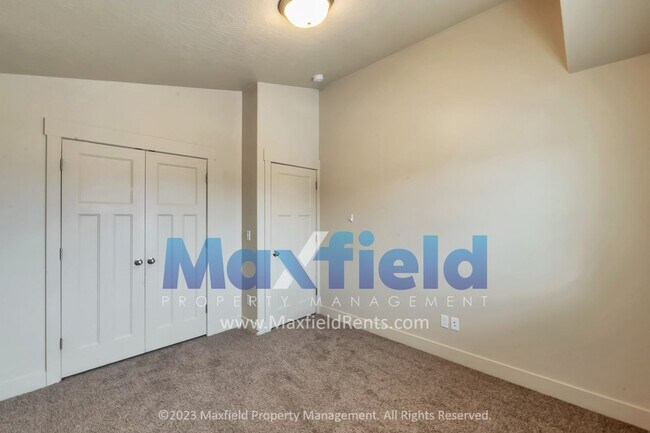 Building Photo - Eagle Mountain 4+ Bed 4 Bath 2600 Sq Ft 2 ...