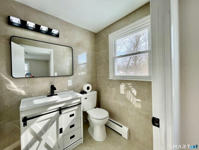 Building Photo - 62 Cambridge Dr