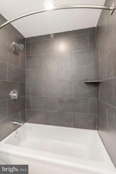 Building Photo - 3449 Scotts Ln