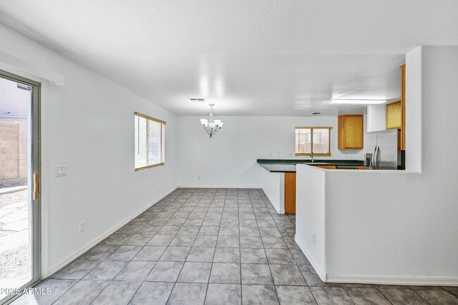 Building Photo - 12925 W Fleetwood Ln