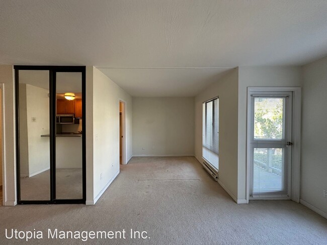 Building Photo - Studio, 1 bath House - 8 Admiral Drive #341