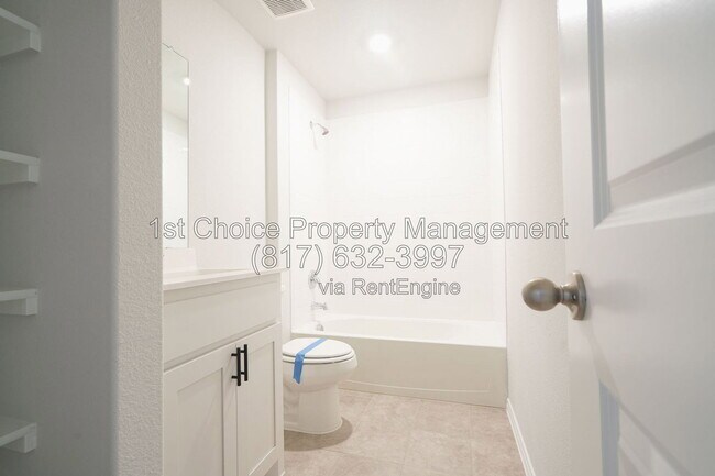 Building Photo - 713 Spaulding St