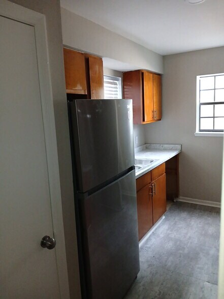 Building Photo - 203 Clarendon St
