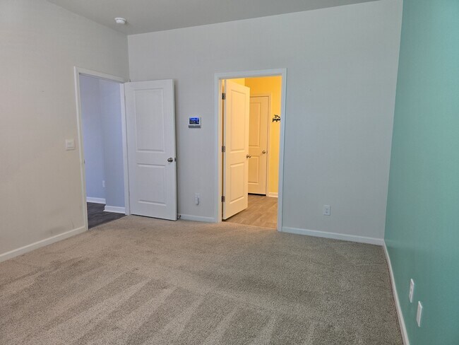 Building Photo - 276 Olivia Ct