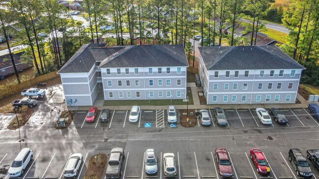 Building Photo - Hemingway Apartments in Conway, SC