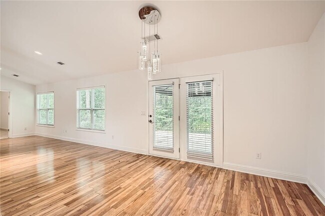Building Photo - 1873 Jameson Cir NE