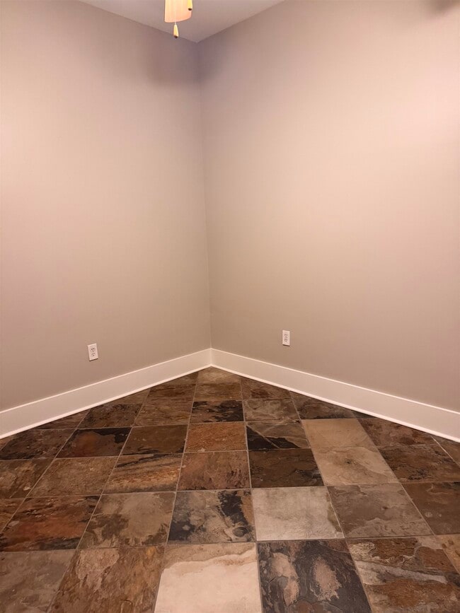 Building Photo - 620 Tennessee St