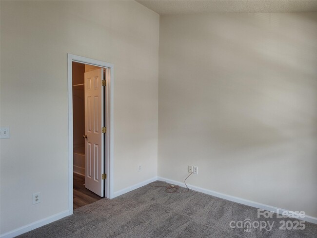 Building Photo - 3209 Blythe Ridge Ct