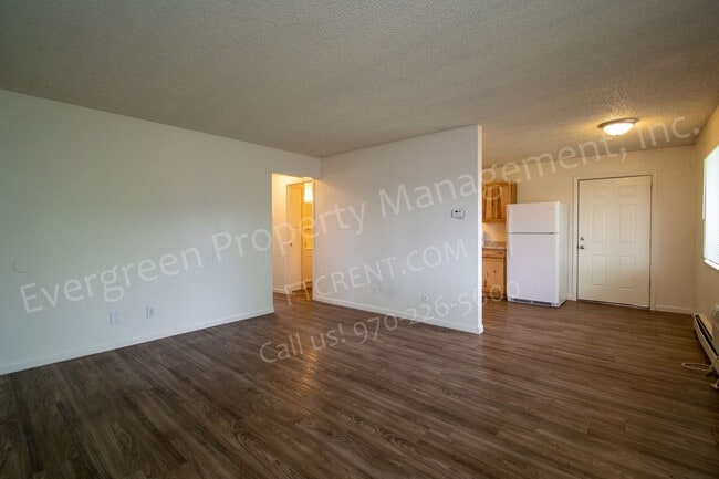 Building Photo - 2916-2924 Glendale Dr
