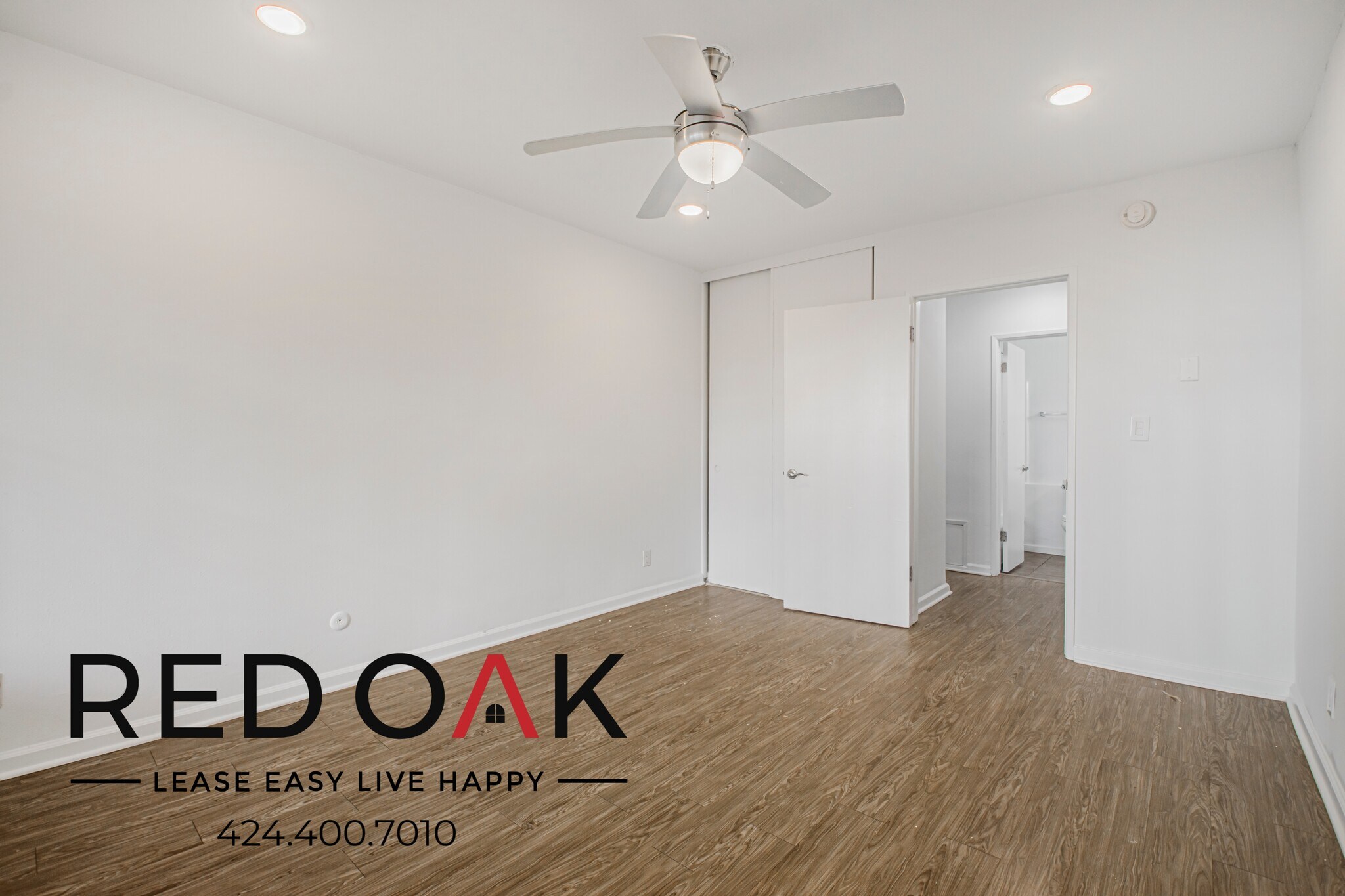 Building Photo - 501 S Mariposa Ave