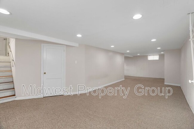 Building Photo - 845 Boone St