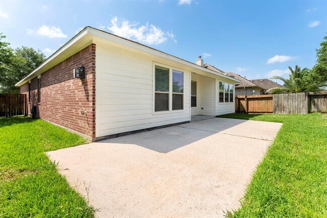 Building Photo - 2902 Lemmingham Dr