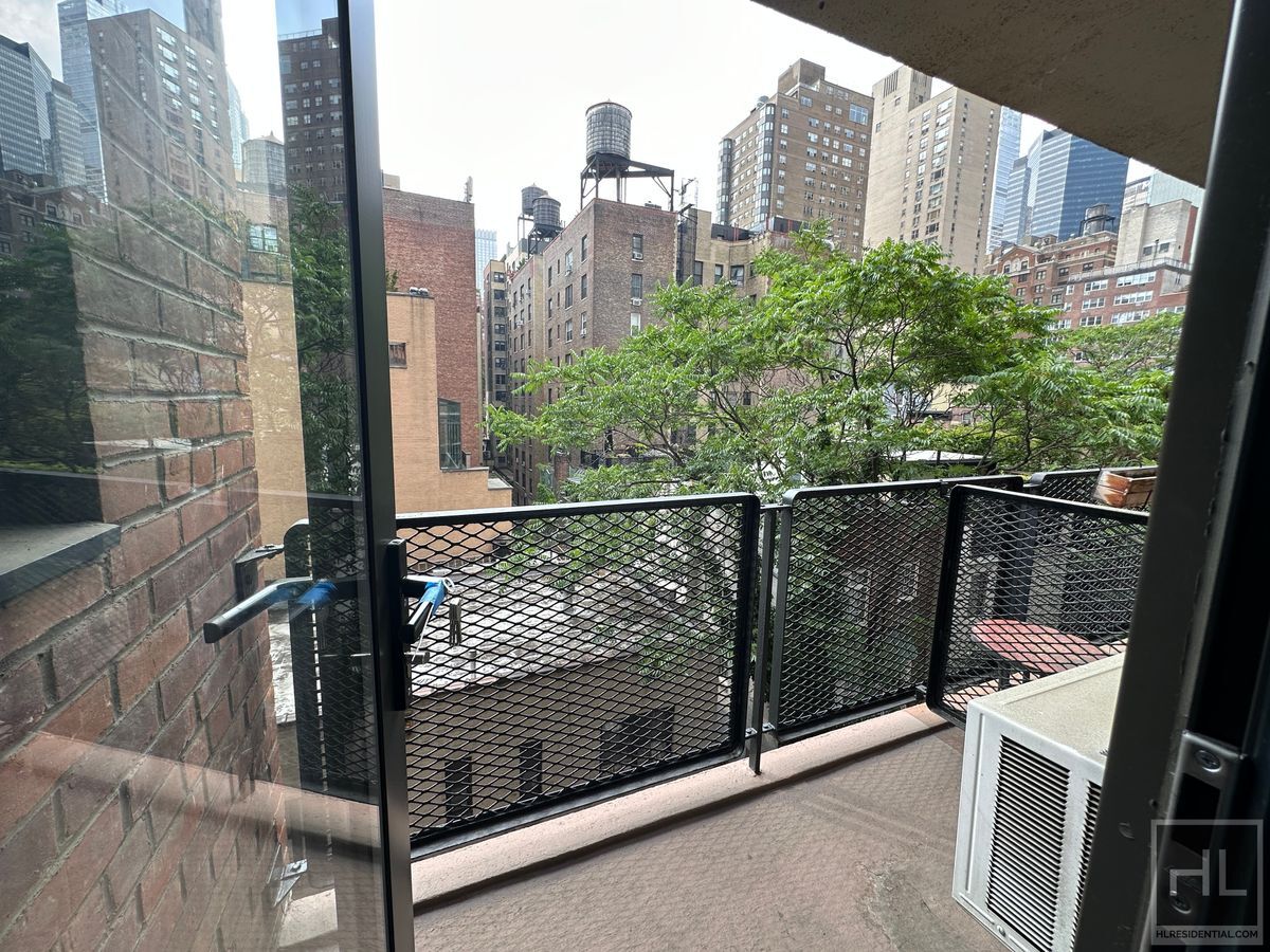 Building Photo - EAST 35 STREET