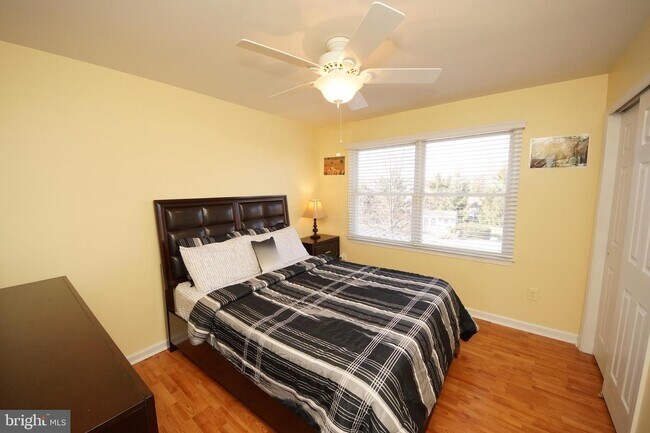 Building Photo - 43 Pickering Dr