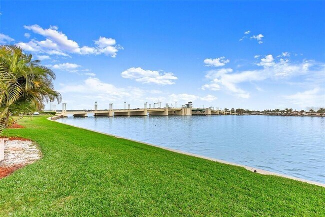 Building Photo - 500 Treasure Island Causeway