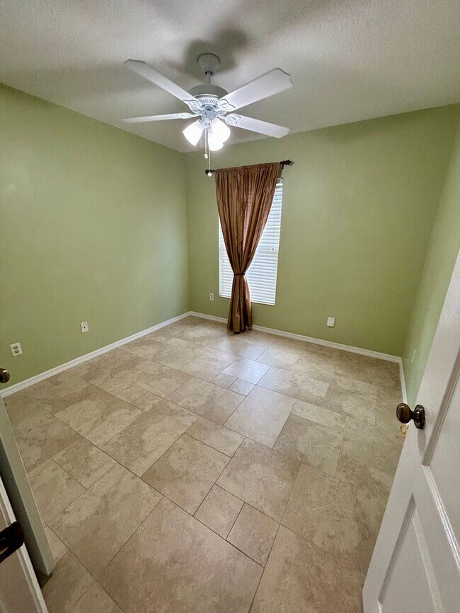 Building Photo - Beautiful 3/2 Lake Mary home