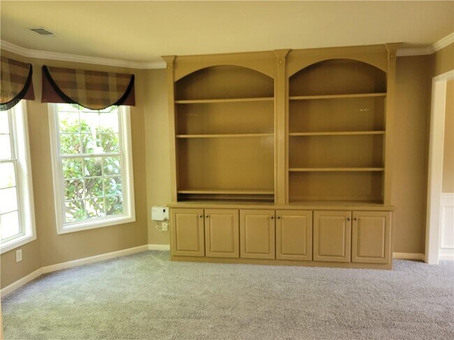 Building Photo - 3605 Mystic Dr