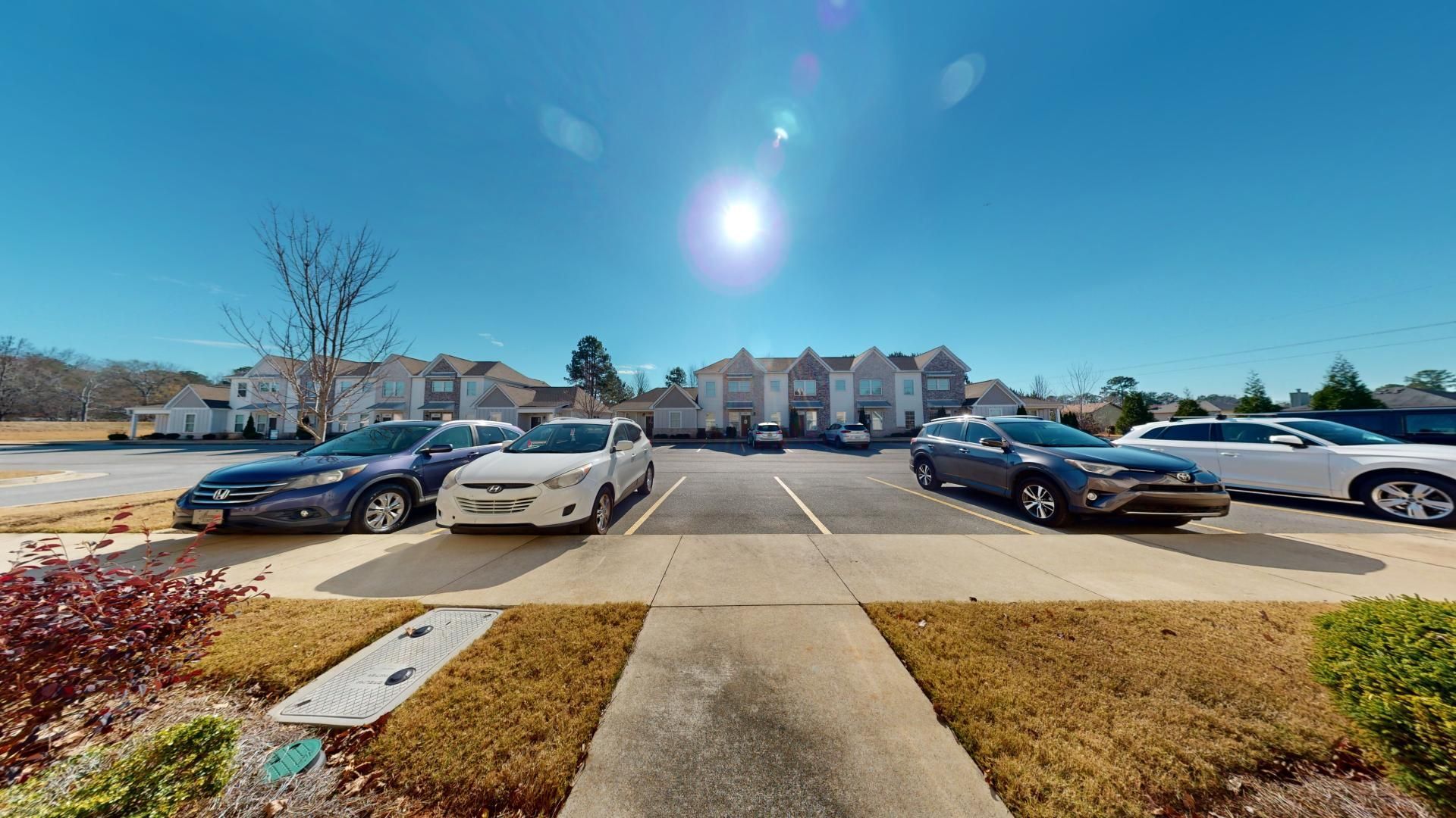 Building Photo - 3855 Academy Dr