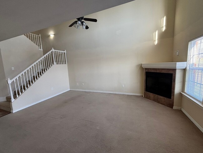 Building Photo - **COMING APRIL** Large Townhouse in Farmington with Loft Style Bonus Space