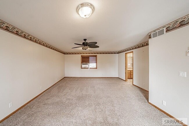 Building Photo - Sunnybrook