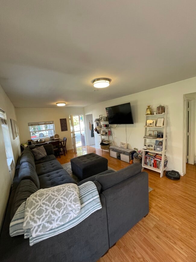 Living Room - 1631 Michigan Ave