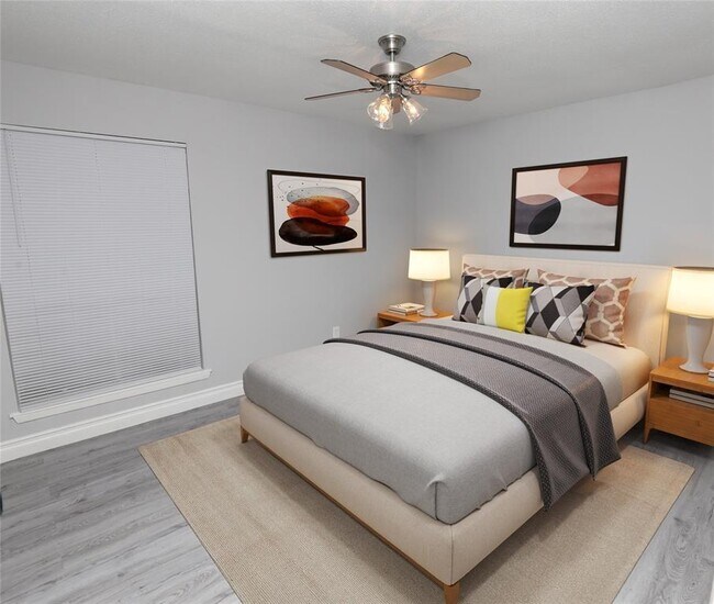 Building Photo - 2700 Westridge St