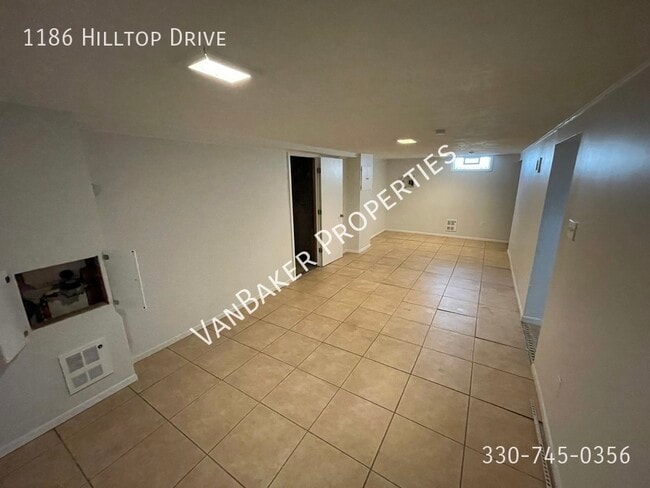 Building Photo - 1186 Hilltop Dr